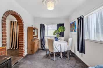 52 College Street, Caversham