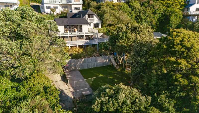147 Seatoun Heights Road, Miramar