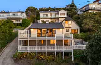 147 Seatoun Heights Road, Miramar