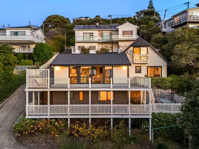 147 Seatoun Heights Road, Miramar