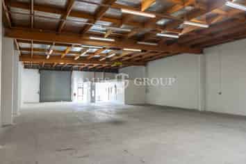 Functional 270m² Warehouse with Dual Access