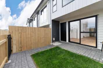 4/43 Savoy Road, Glen Eden