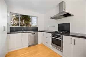 11 Valerie Place, Stepneyville