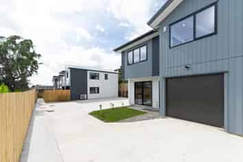 2/43 Savoy Road, Glen Eden
