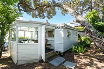 Auckland - Address withheld