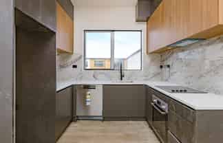 2/6C William Roberts Road, Pakuranga