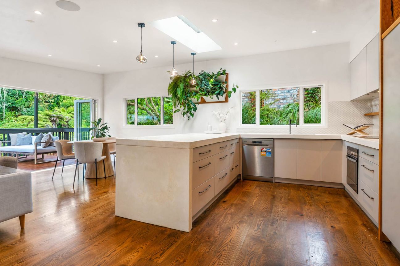 Land Rich and Renovated - Widok 3