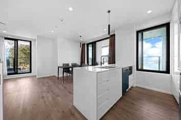 102/12 Barrack Road, Mount Wellington