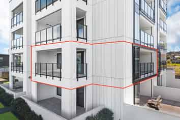 102/12 Barrack Road, Mount Wellington
