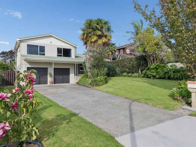 29 La Perouse Street, Botany Downs