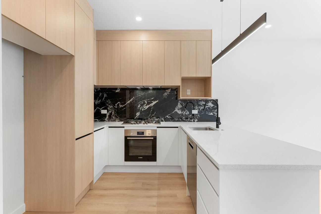 Premium Corner Site — Priced to Sell - Fler