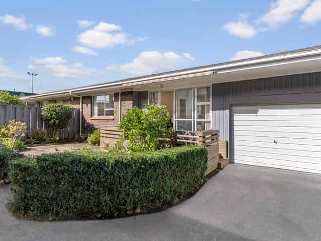 2/5 Erson Avenue, Royal Oak