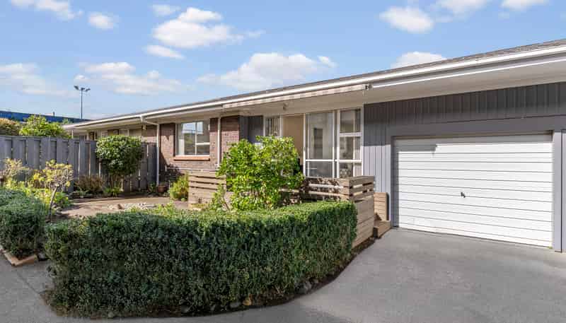 2/5 Erson Avenue, Royal Oak