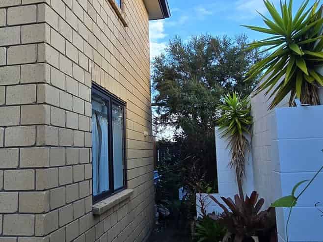 2B Tawa Crescent, Manurewa