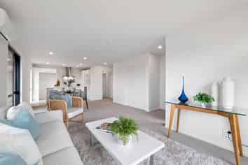 27 Stackwood Avenue, Woodend