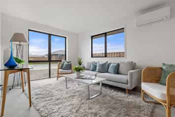 27 Stackwood Avenue, Woodend