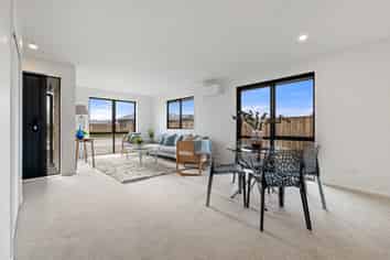 27 Stackwood Avenue, Woodend