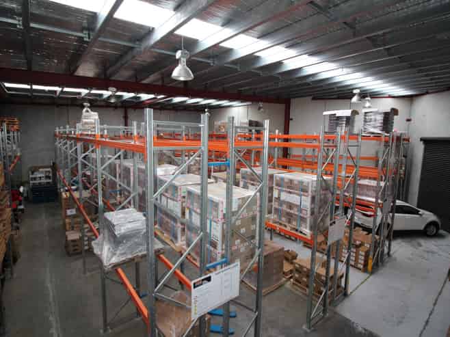 Modern office/warehouse offered for lease