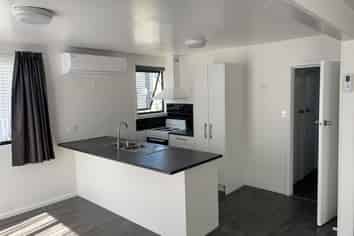 1212 Cunningham Crescent, Mayfair