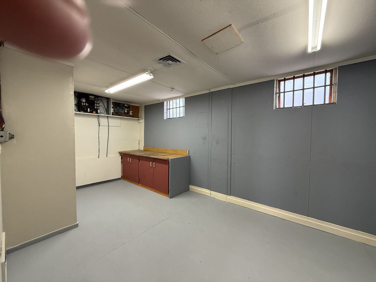High profile industrial on Gloucester - Mehr
