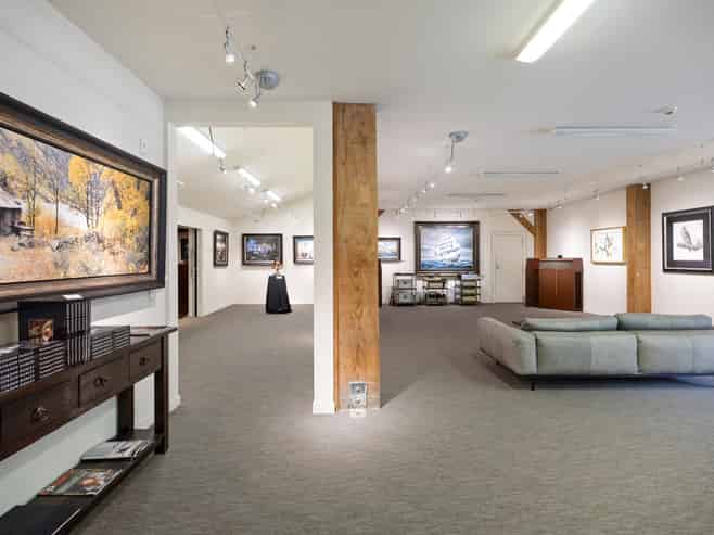 High-profile Queenstown mixed use asset