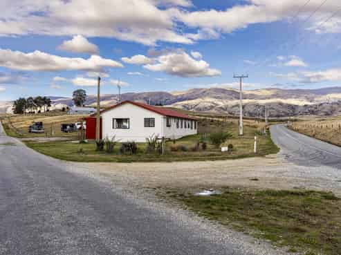 1186 Ardgour Road, Tarras