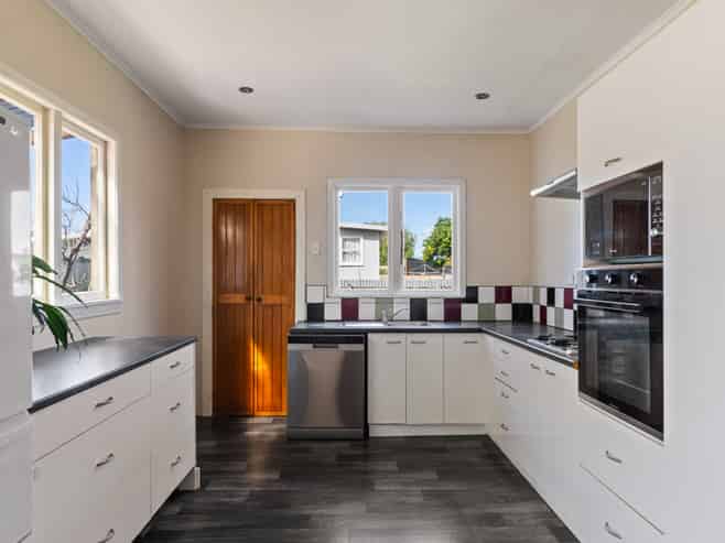 9 Tui Street, Outer Kaiti