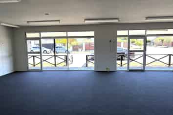 Suburban Shop/Office - 'Parklands Mall'