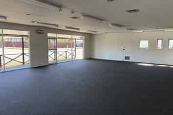 Suburban Shop/Office - 'Parklands Mall'