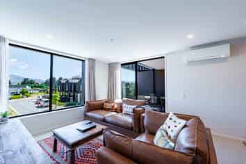 2/5 Northlake Drive, Wanaka