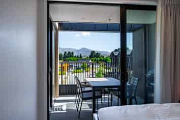 2/5 Northlake Drive, Wanaka