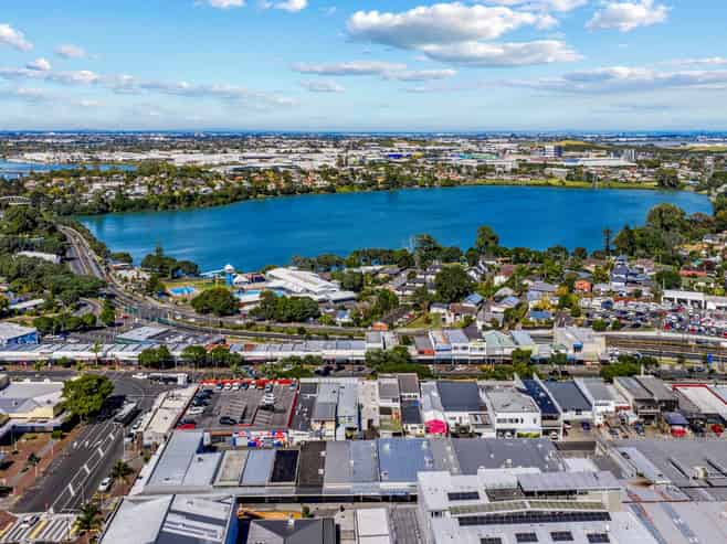 PRIME QUEENS ROAD INVESTMENT
