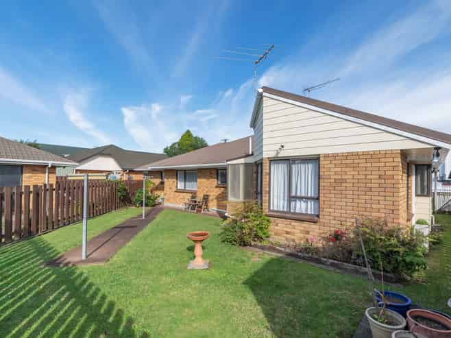 2/1 Nelson Street, Papakura