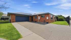 26 Manor Park Drive, Pyes Pa