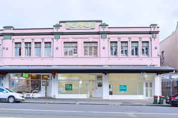 IMMACULATE BOUTIQUE SPACE
