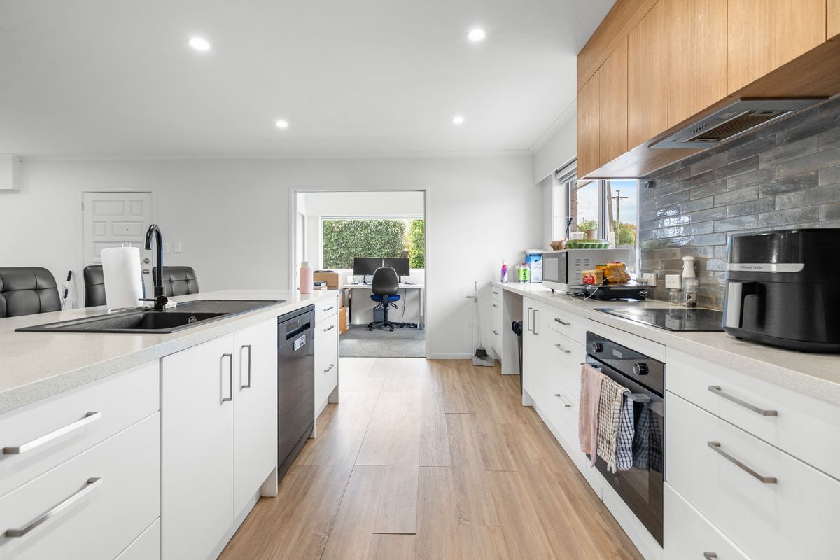 Spacious Living in Te Rapa - Widok 3