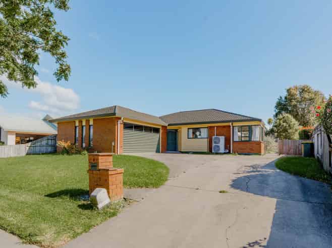 7 Edgewater Grove, Whakatane