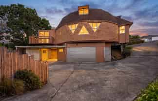 272 Sturges Road, Henderson