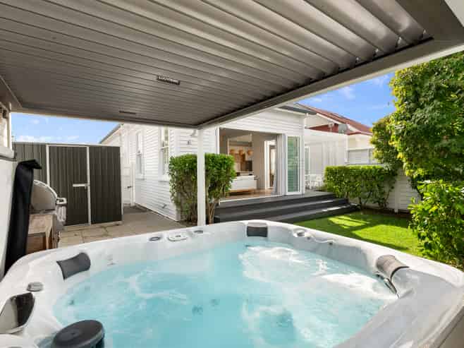 35 Renfrew Avenue, Sandringham