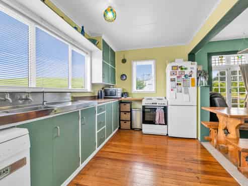225 Bridge Street, Eltham