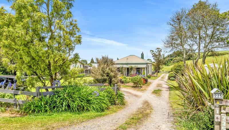 225 Bridge Street, Eltham