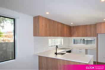 11 Edmund Anscombe Place, Caversham