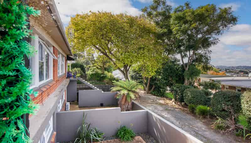1-6/63E Owairaka Avenue, Mount Albert