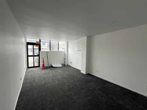 Convenient size in prime Petone