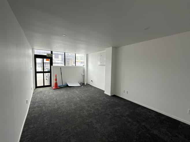 Convenient size in prime Petone