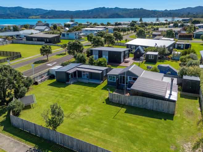 157 Harbour Drive, Matarangi