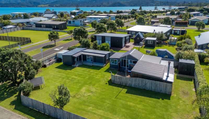 157 Harbour Drive, Matarangi