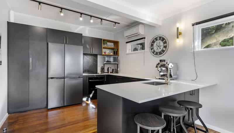 22 Tawa Street, Eastbourne