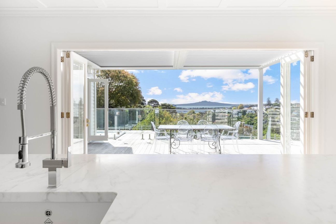 A Masterpiece of Style and Seaviews - Visning 6
