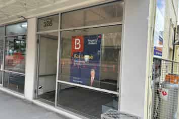 Boutique Clive Square for lease